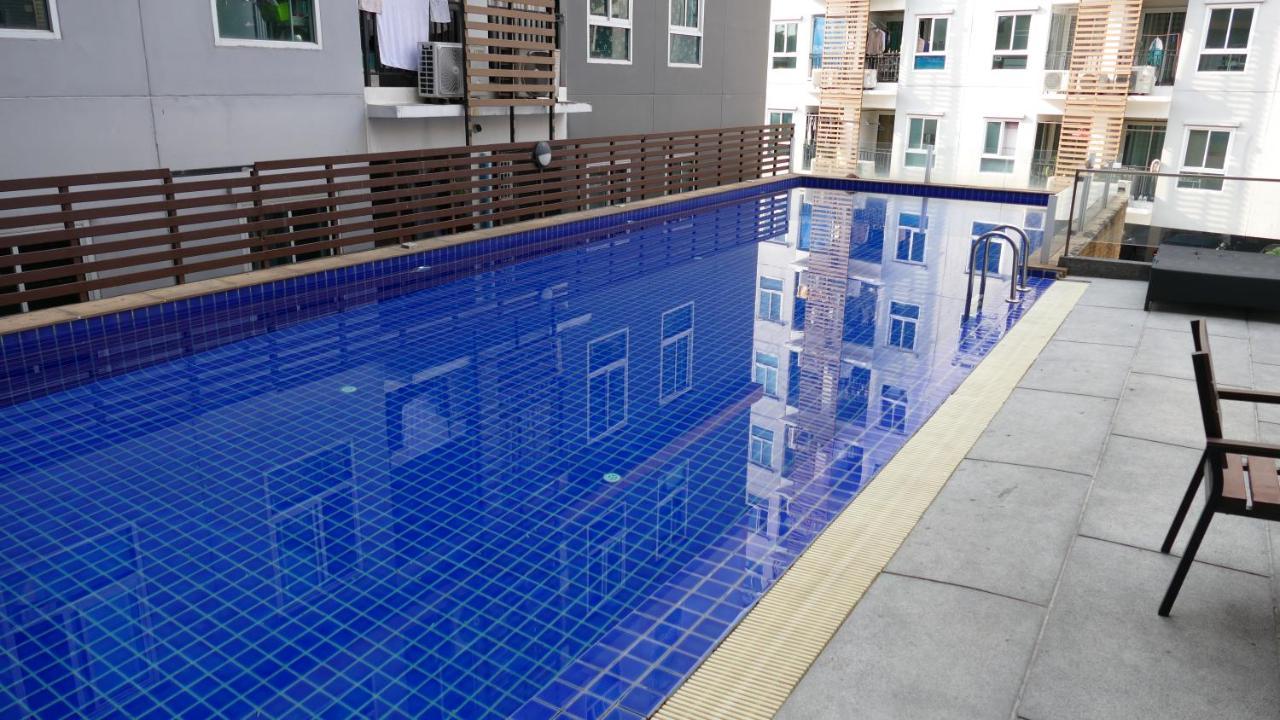 Sundowner Sukhumvit Apartment Bangkok Bagian luar foto